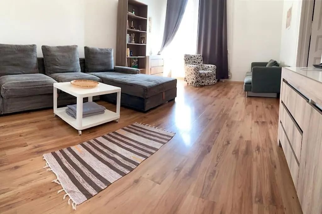 Big Home Budapest Appartamento
